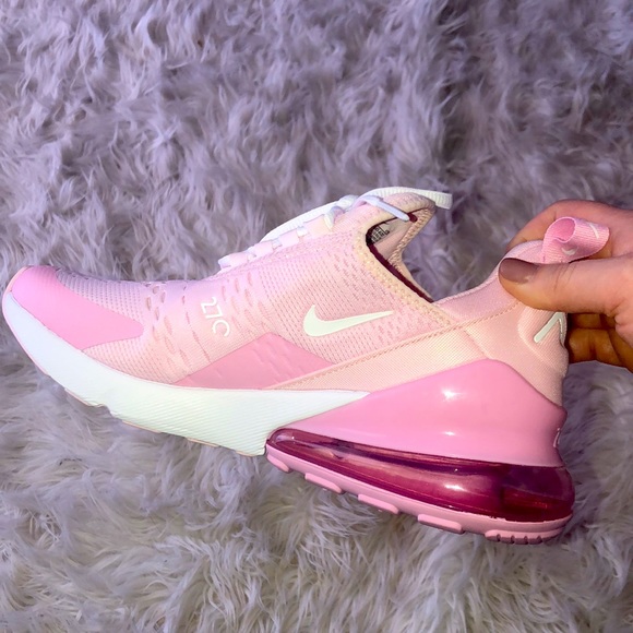BNIB Pink Nike Air Max 270 GS Sneakers 💕 SOLD OUT EVERYWHERE - Picture 2 of 9